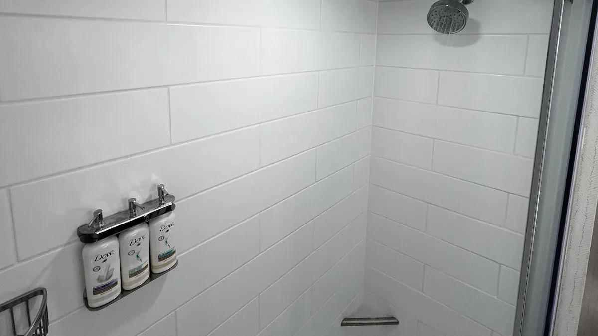 โคมไฟเชิงเส้นแบบกันน้ำติดตั้งบ่อยที่สุดที่ไหน